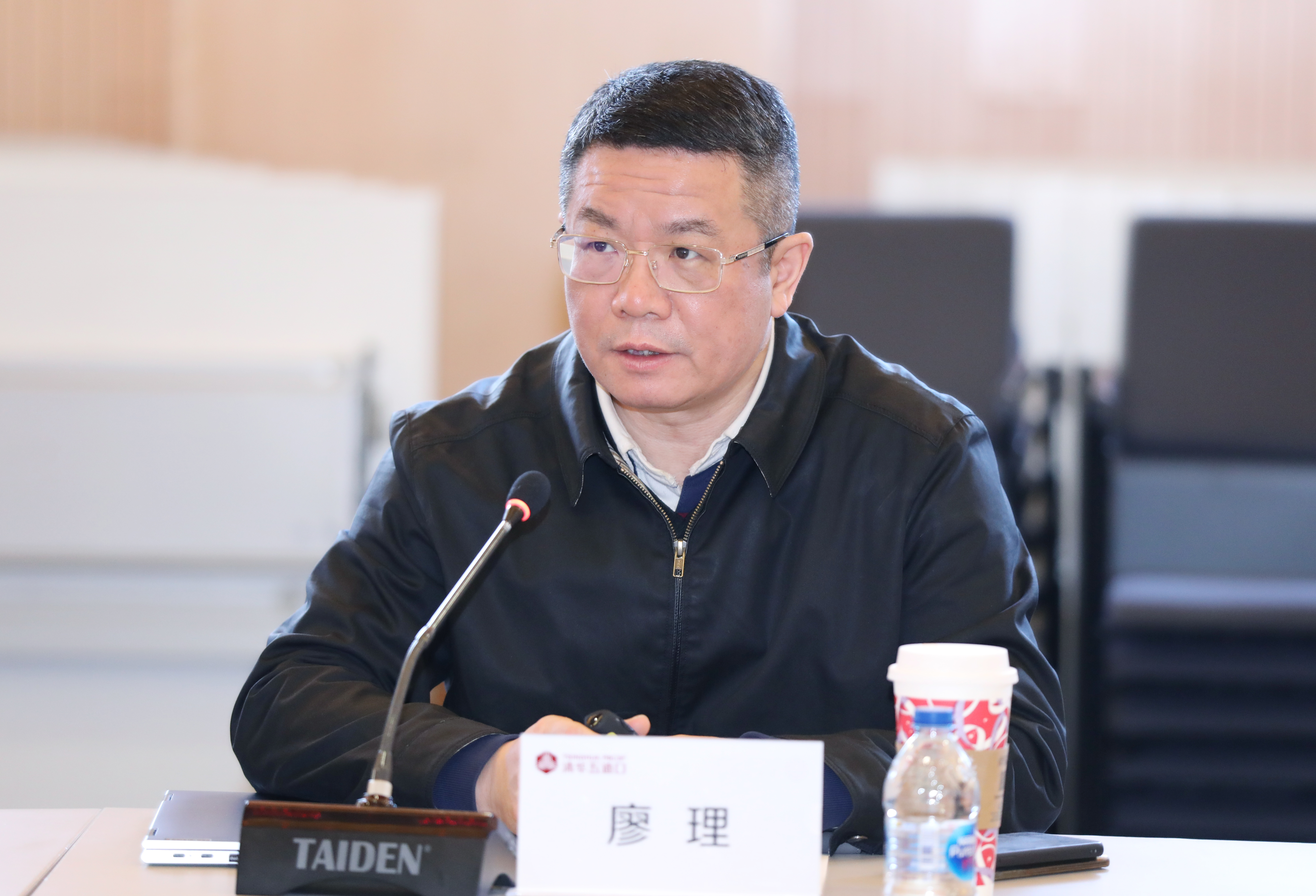德州扑克大小-德州扑克攻略
常务副院长廖理讲话.JPG 德州扑克大小-德州扑克攻略
常务副院长廖理讲话.JPG